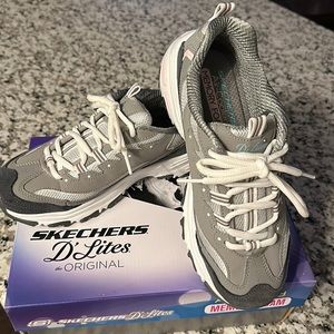 Women’s Skechers D’Lites with air cooled memory foam